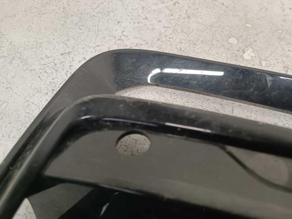 PARECHOC GRILLE PRISE D'AIR DROIT BMW - Vue 4